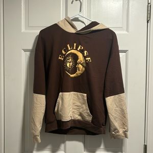 Eclipse sweatshirt, size medium, brown, and tan